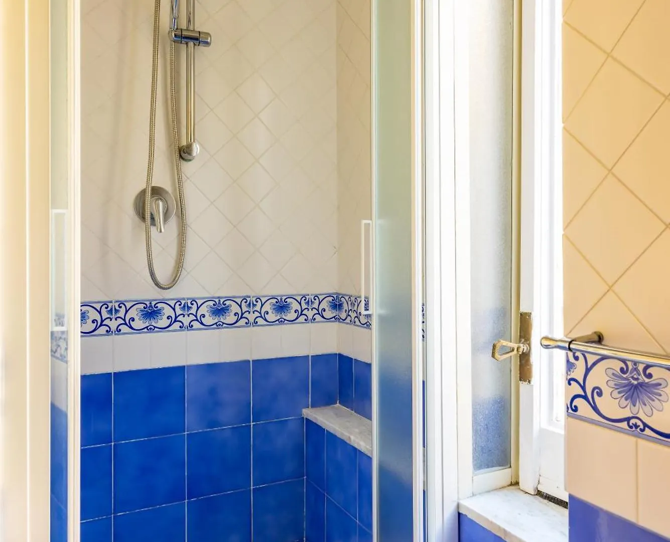 Bisignano 11 Apartment Naples Italy
